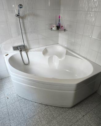 Vasca da bagno jacuzzy