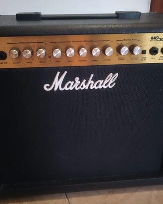 Marshall MG 30DFX