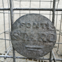 Cassetta in ferro portabottiglie vintage