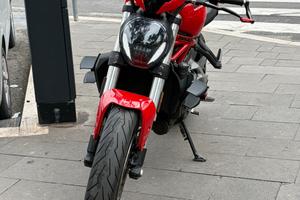 Ducati monster 821