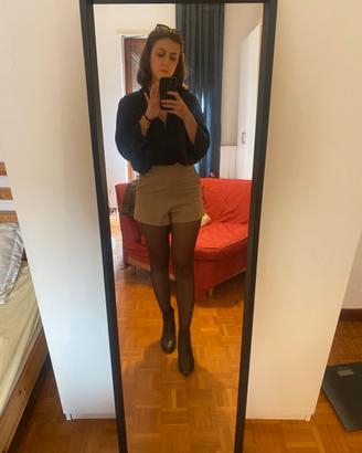 Zara checked short