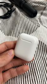 Airpods 2 Apple, non utilizzate, in perfetto stato