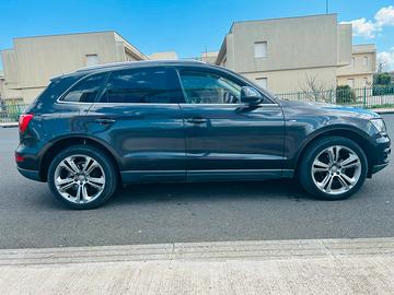 Audi Q5 S-line