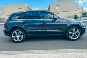 Audi Q5 S-line