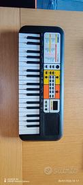 Pianola yamaha pss - f30 