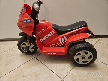 moto bimbo Ducati