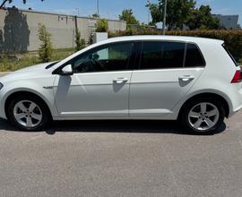 VOLKSWAGEN Golf 7ª serie - 2015