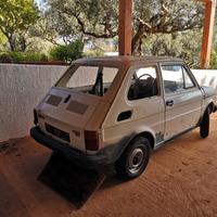 Fiat 126 priva di motore e cambio 