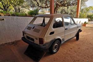 Fiat 126 priva di motore e cambio 