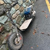 Monopattino a motore