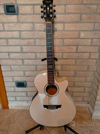 chitarra cort acustica amplificata 