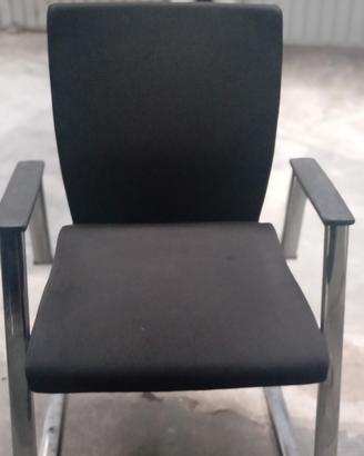 Sedia da Ufficio nero e metallo 