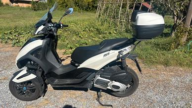 Piaggio MP3 300 LT Yourban