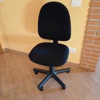 Seggiola da ufficio nera 