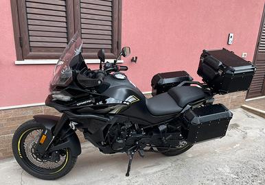 CF Moto MT800