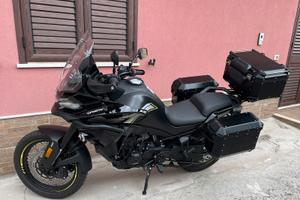 CF Moto MT800