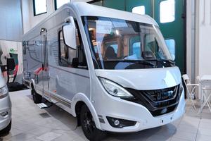 Hymer/eriba BMC-I 680 - Motorhome con letti gemell