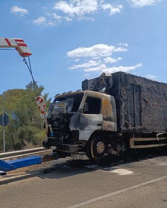Iveco Forcone e Gru' per Soccorso Stradale