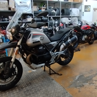 Moto Guzzi V85 TT Travel accessoriata