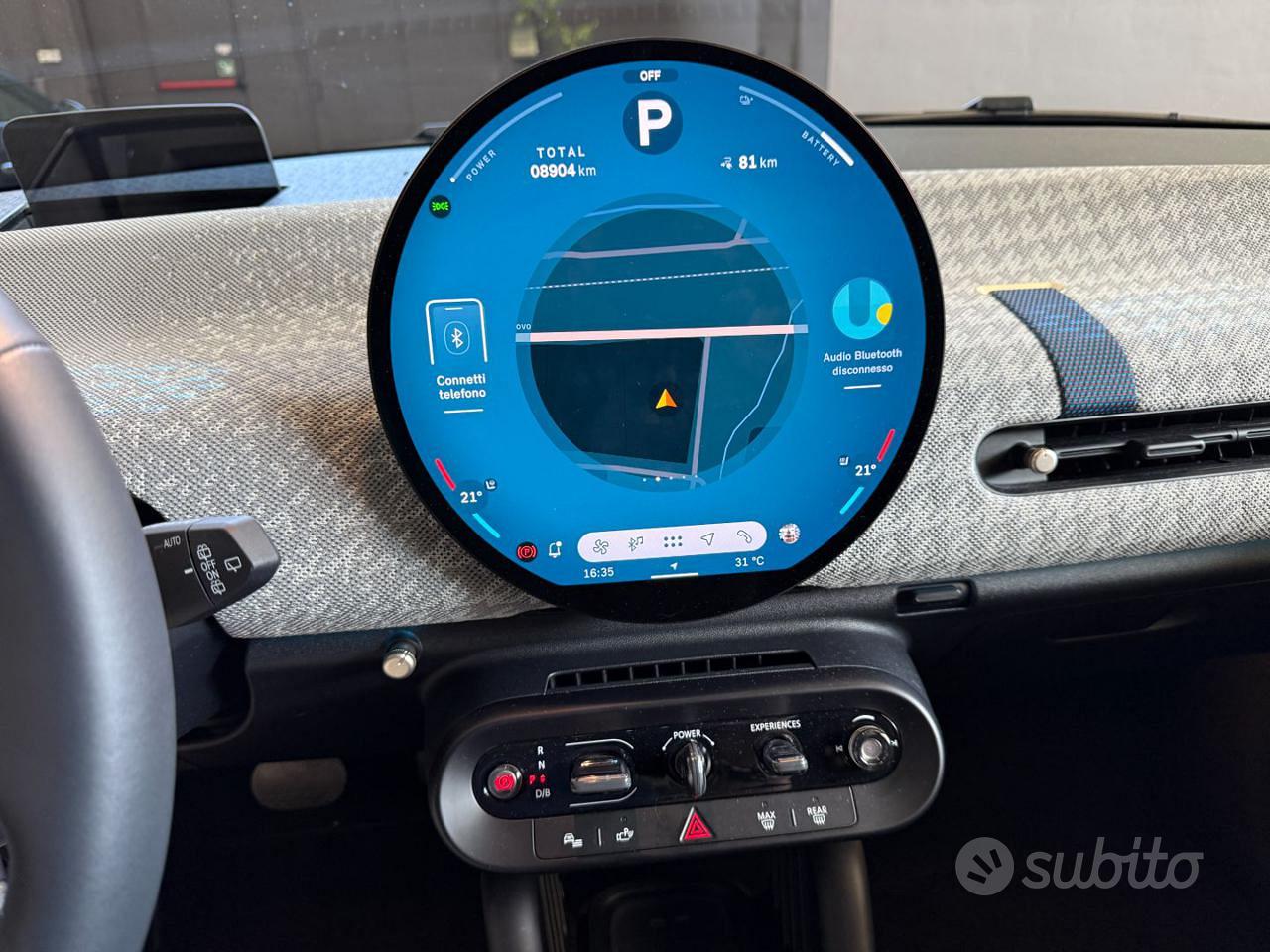 MINI COOPER E Favorite British Racing Green 40.7 kWh 184ch - Toit panoramique - Cuir - Carplay - 8 900 km