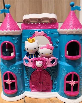 CASTELLO HALLO KITTY  + personaggi 