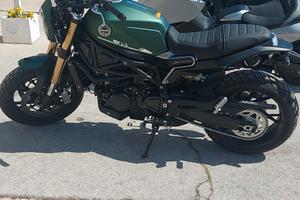 Benelli leoncino 800
