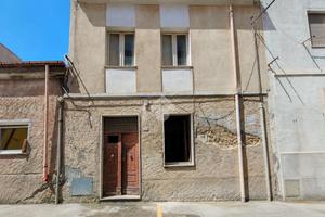 4 LOCALI A SORSO