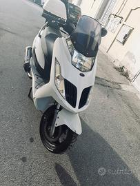 scooter kymco 200