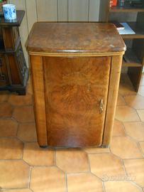 Macchina da cucire vintage Singer anno 1957