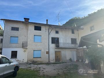 Casa a Torreano casale laurini