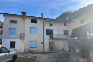 Casa a Torreano casale laurini