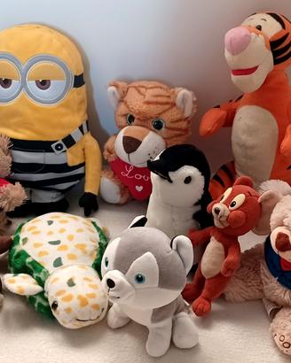 Lotto n. 10 peluche varie marche e misure