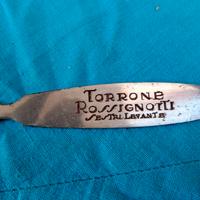 Tagliacarte pubblicitario "Torrone Rossignotti"