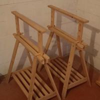 Coppia di cavalletti in legno