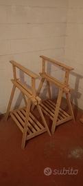 Coppia di cavalletti in legno