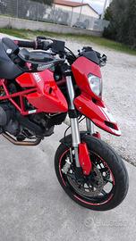 Hypermotard 796