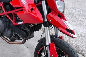 Hypermotard 796