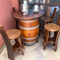 Botte tavolo con 4 sgabelli