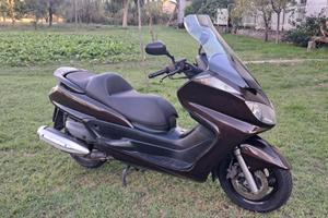 Yamaha magestj