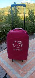 trolley hello kitty