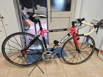 Bici da corsa in carbonio Cinelli Estrada 