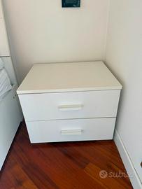 Comodino bianco