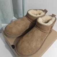 Scarponi da neve nuovi di zecca UGG EU 38