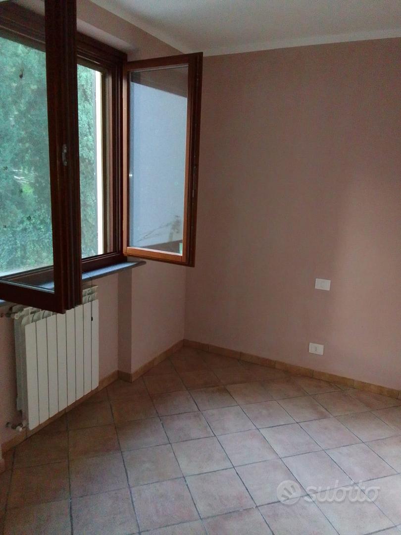 Appartamento vista lago, con due camere e garage - Vista 4