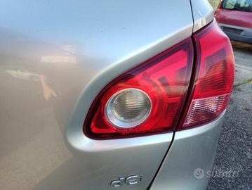 Fanale post. dx int. NISSAN QASHQAI del 2008