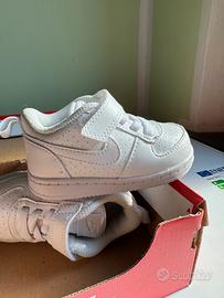 Sneakers nike neonato 19,5 nuove