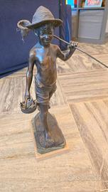 Scultura pescatore in bronzo su base di marmo