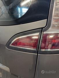 Fanale post dx int RENAULT SCENIC del 2013