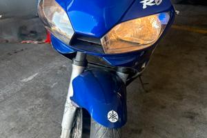 Yamaha r6