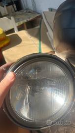 Faro moto kawasaki cafe’ racer